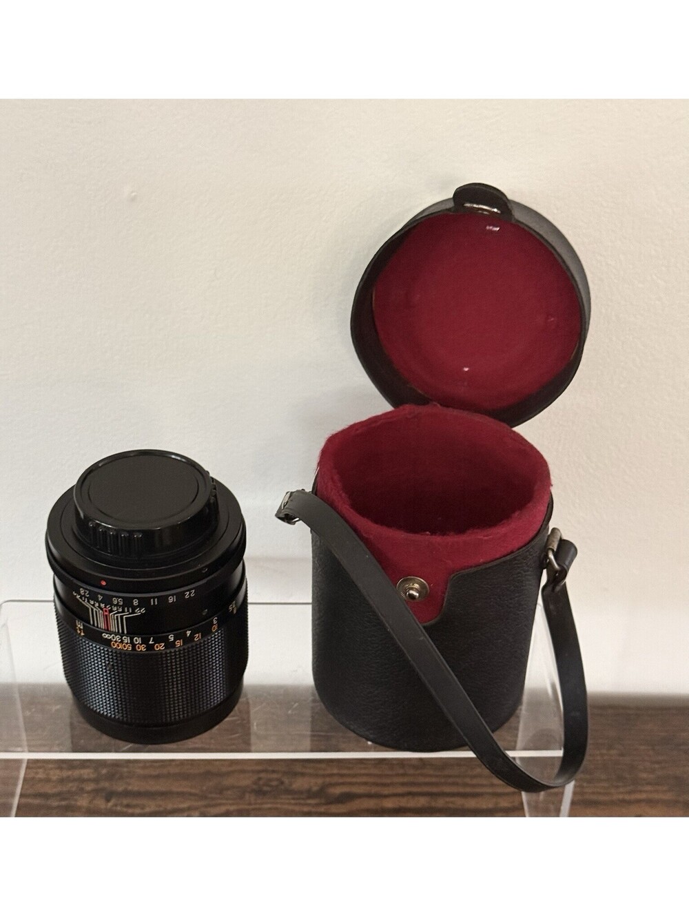 Vtg Eyemik Auto Multi coated 135 mm F2.8 Lens Japan With Case .#592222